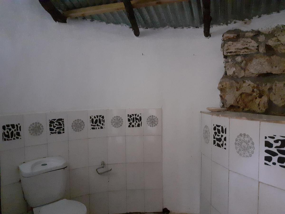 Gecko Nature Lodge Home Of Swahili Divers The Best Dive Center And Famous Gecko Restaurant Verani Екстер'єр фото
